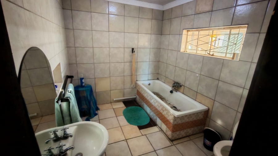 3 Bedroom Property for Sale in Lakeview Free State